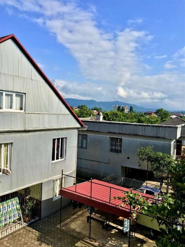 Гостевой дом Yellow House Кобулети-18
