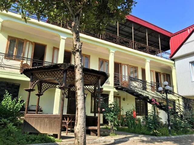 Гостевой дом Yellow House Кобулети-25