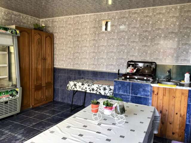 Гостевой дом Yellow House Кобулети-27