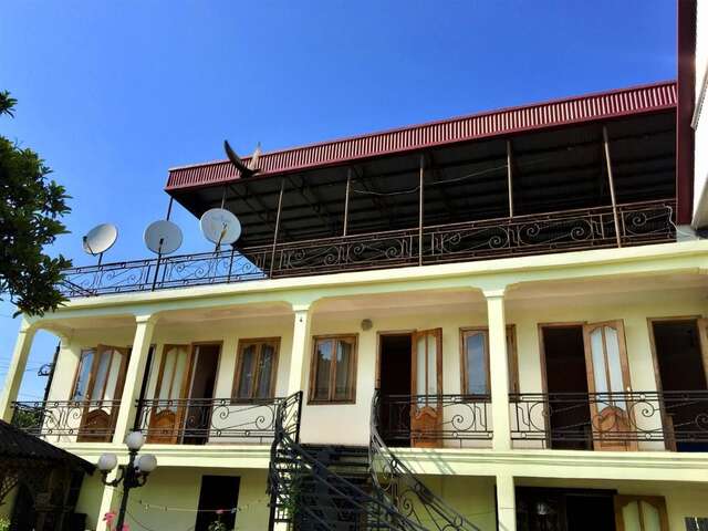 Гостевой дом Yellow House Кобулети-37